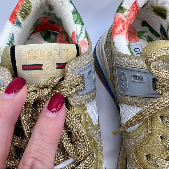 Gucci Ultraspace Sneakers - Picture 3 of 10